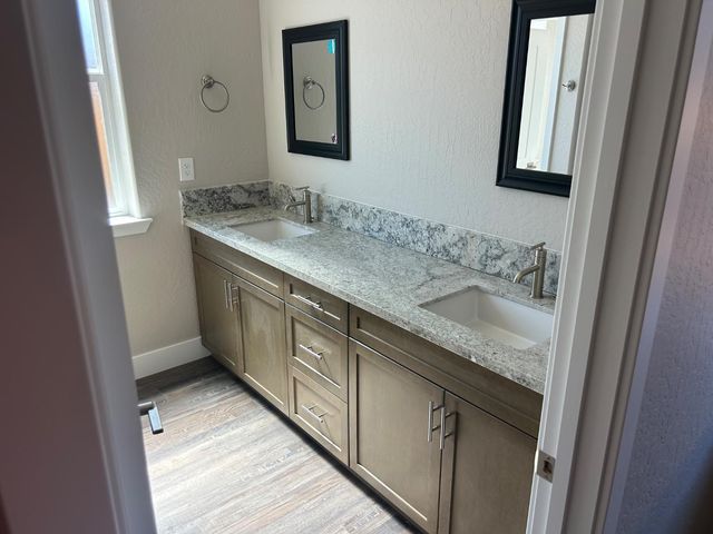 16161 West David Ave, Kerman, CA 93630
