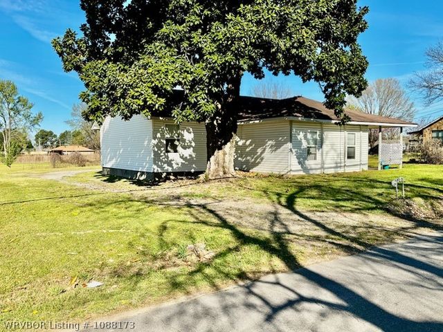 541 Alma Avenue, Mulberry, AR 72947