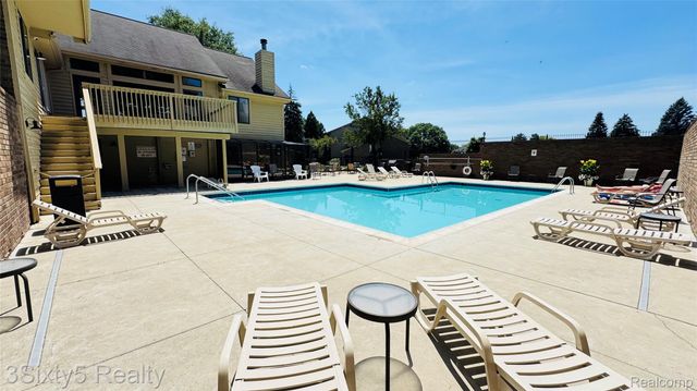 2635 Greenstone Boulevard 504, Auburn Hills, MI 48326