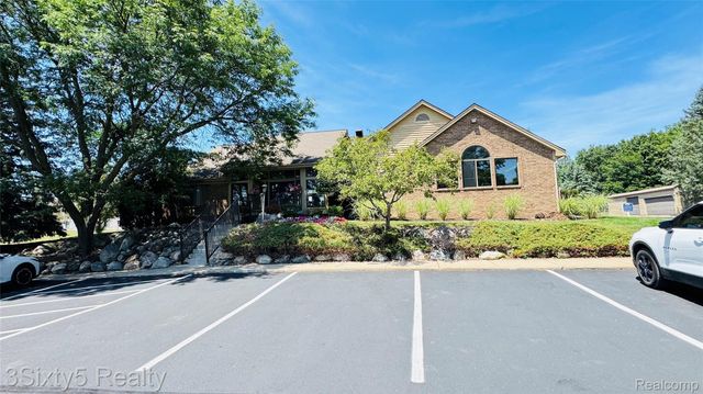 2635 Greenstone Boulevard 504, Auburn Hills, MI 48326