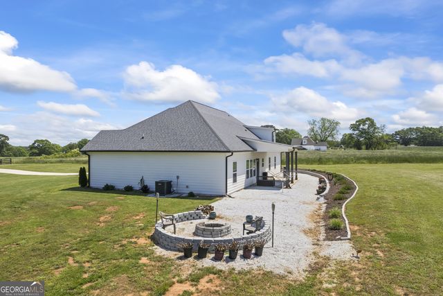 209 Unawatti Road, Canon, GA 30520