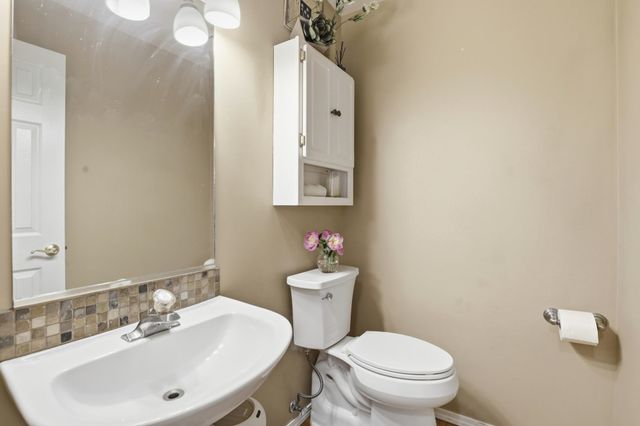 9125 N Bradbury Dr, Spokane, WA 99208