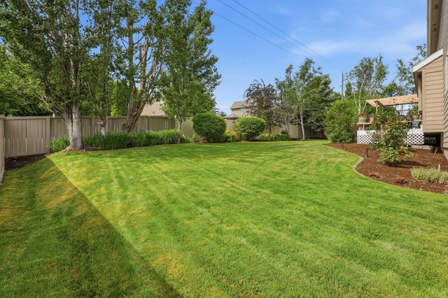 9125 N Bradbury Dr, Spokane, WA 99208