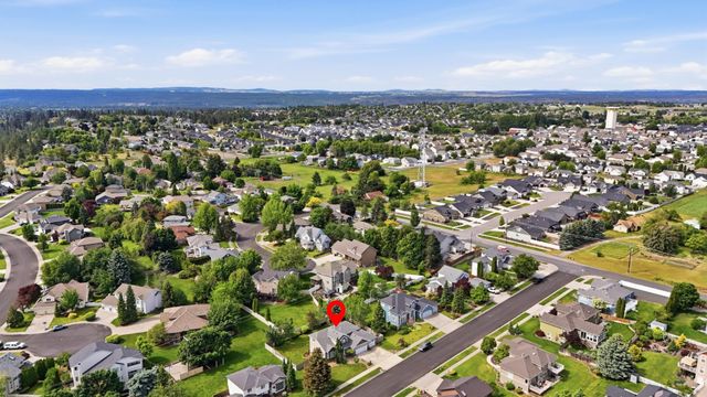 9125 N Bradbury Dr, Spokane, WA 99208