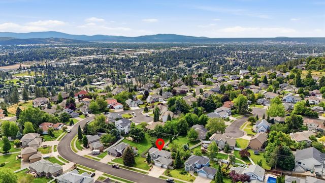 9125 N Bradbury Dr, Spokane, WA 99208
