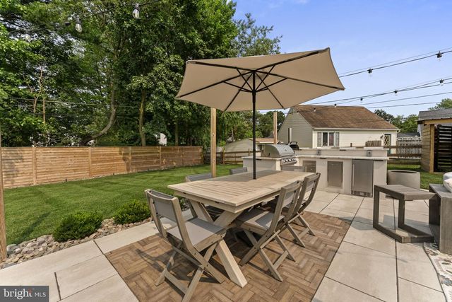 113 MANOR RD, Paoli, PA 19301
