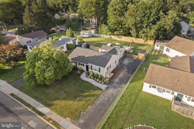 113 MANOR RD, Paoli, PA 19301