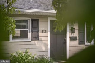 113 MANOR RD, Paoli, PA 19301