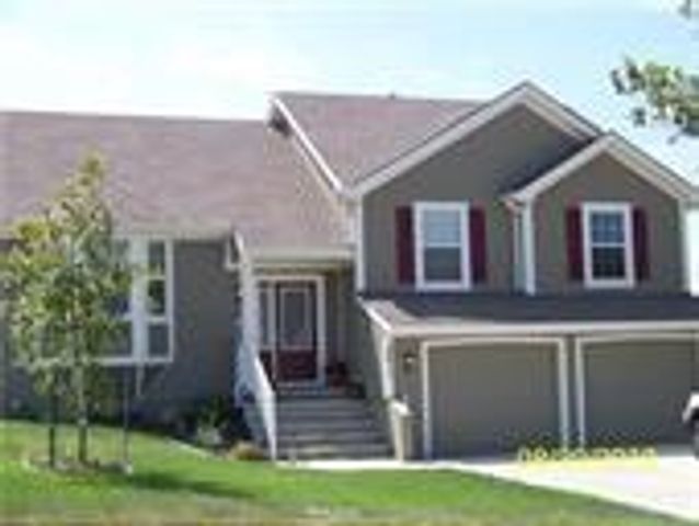2411 Shenandoah Drive, Leavenworth, KS 66048