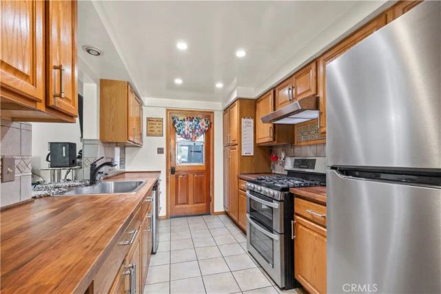128 N Walnuthaven Drive, West Covina, CA 91790