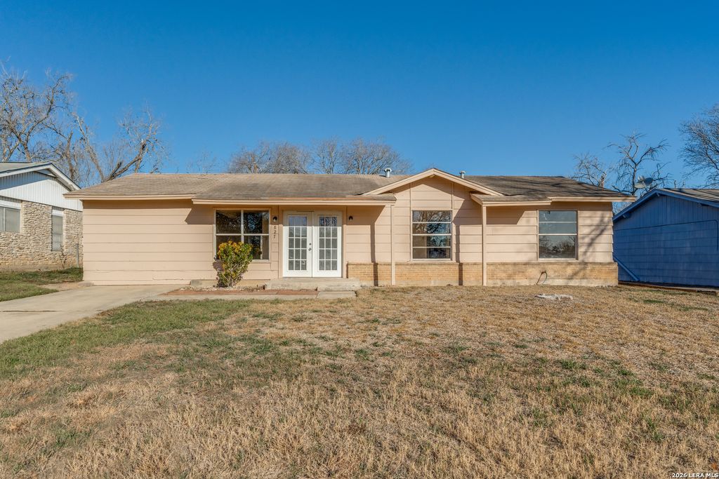 827 Horseshoe, Universal City, TX 78148