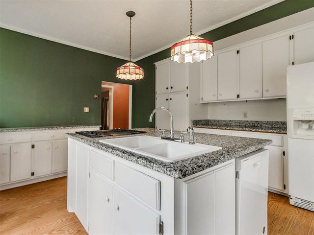 604 S Crawford Street, Norman, OK 73069