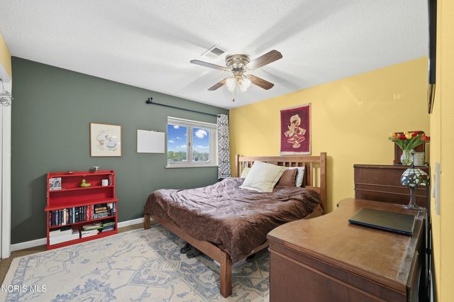 5831 Monroe Street, 406, Sylvania, OH 43560