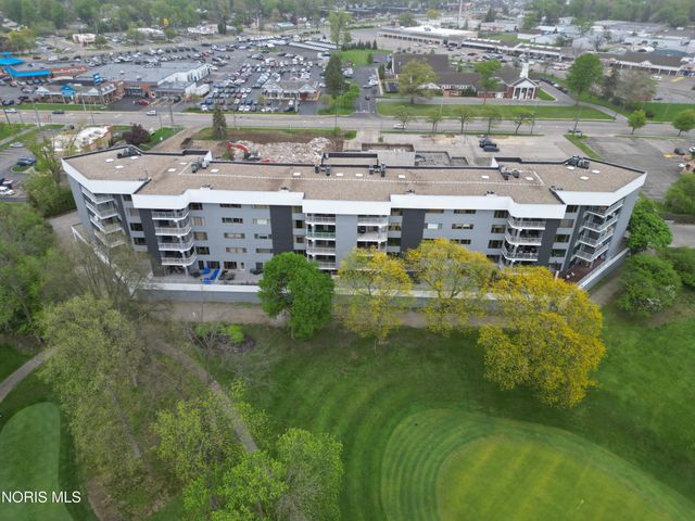 5831 Monroe Street, 406, Sylvania, OH 43560