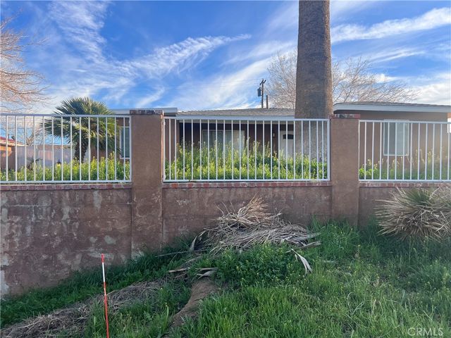 1626 Avenue Q13, Palmdale, CA 93550