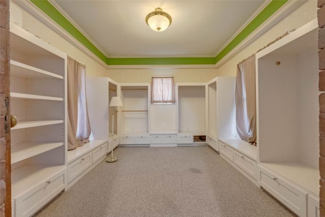 429 1st Avenue W, Newton, IA 50208