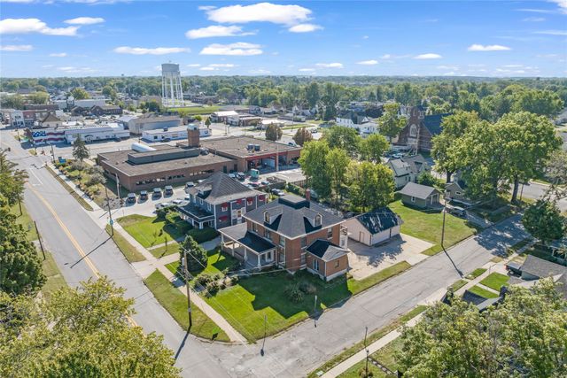 429 1st Avenue W, Newton, IA 50208