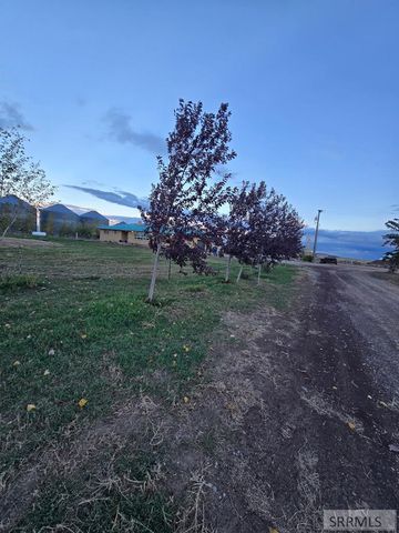 5566 W 49th N, Idaho Falls, ID 83202