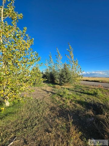 5566 W 49th N, Idaho Falls, ID 83202