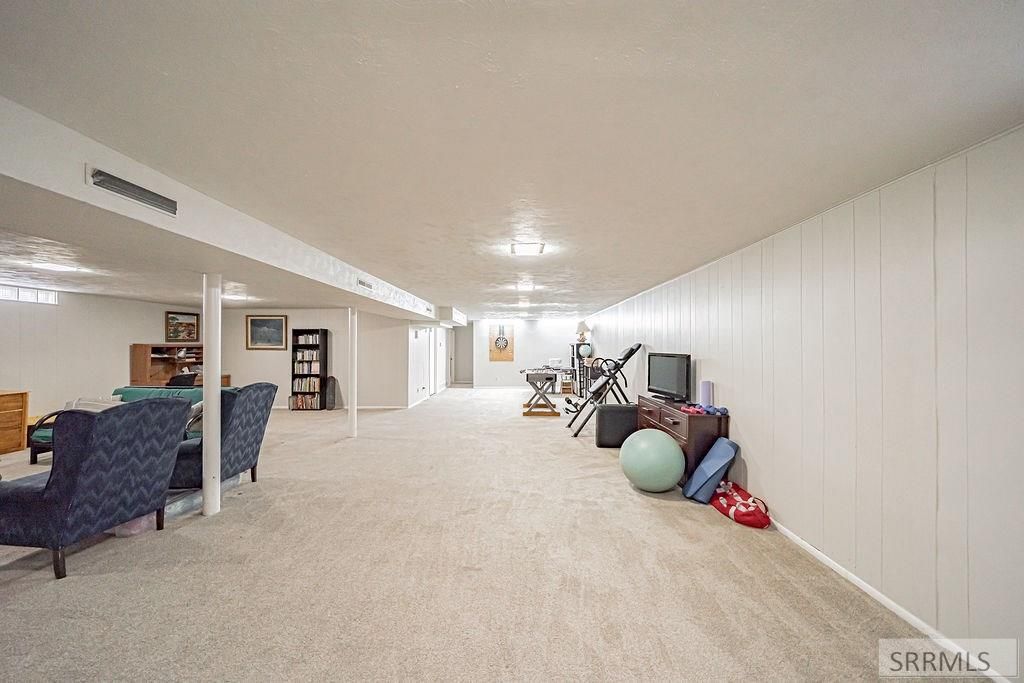 Image 35 of property listing at 5566 W 49th N, Idaho Falls, ID 83402