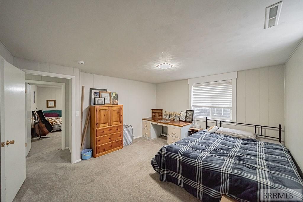 Image 40 of property listing at 5566 W 49th N, Idaho Falls, ID 83402