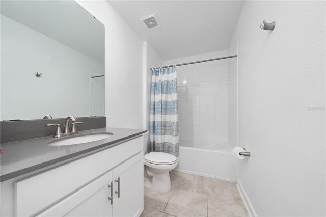 11328 LISTENING DRIVE, Orlando, FL 32832