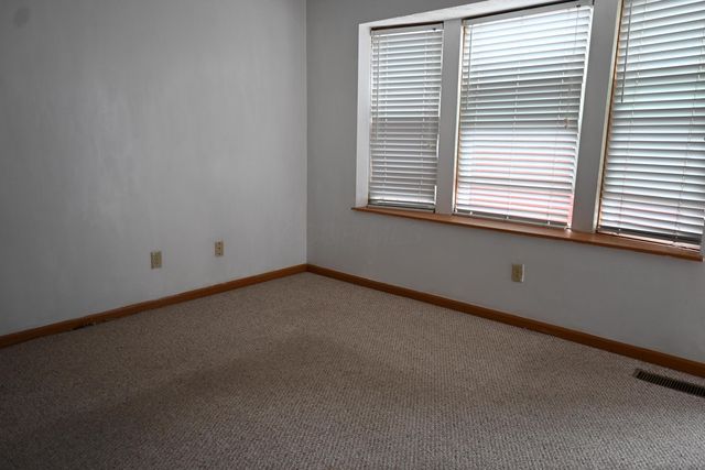 917 Annagladys Drive, Y2, Worthington, OH 43085