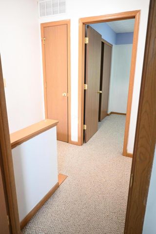 917 Annagladys Drive, Y2, Worthington, OH 43085