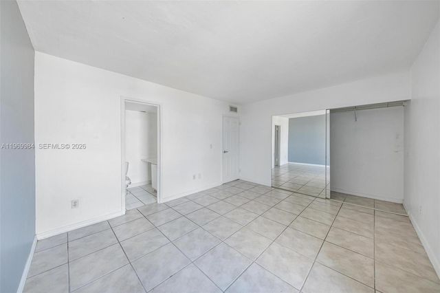 2350 NE 135th Street 811, North Miami, FL 33181