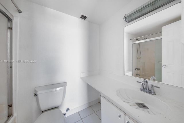 2350 NE 135th Street 811, North Miami, FL 33181