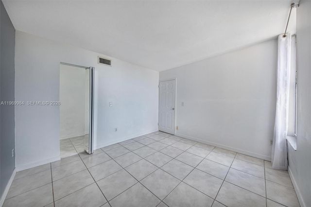 2350 NE 135th Street 811, North Miami, FL 33181