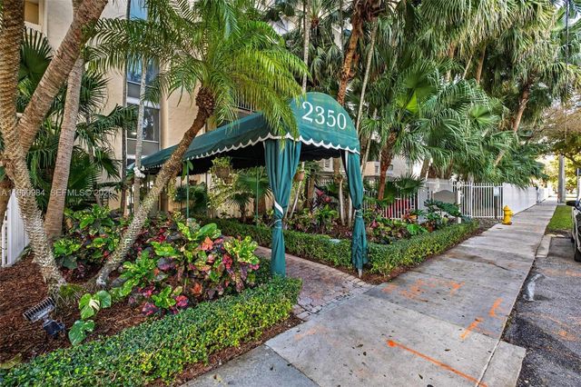 2350 NE 135th Street 811, North Miami, FL 33181