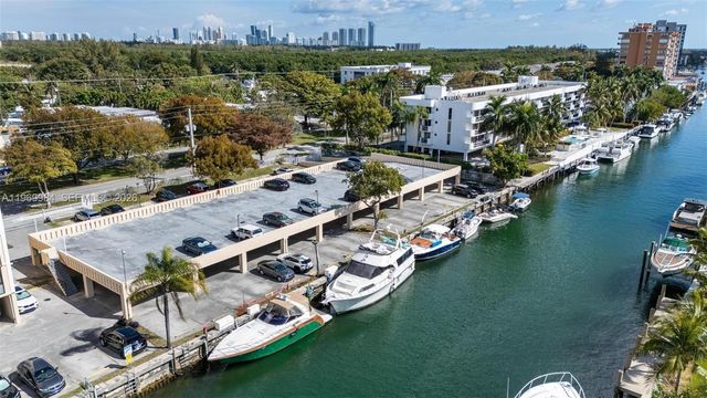 2350 NE 135th Street 811, North Miami, FL 33181