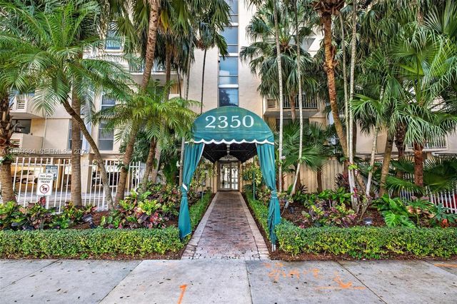 2350 NE 135th Street 811, North Miami, FL 33181