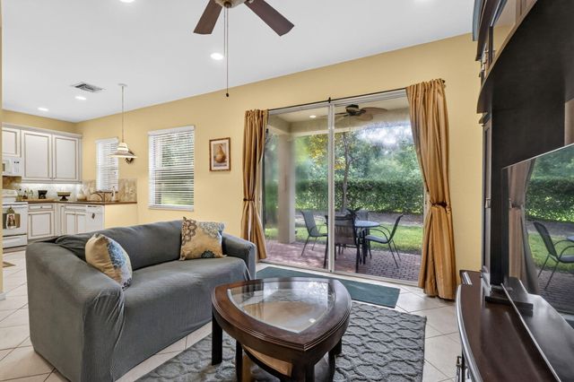 7890 JEWELWOOD Drive, Boynton Beach, FL 33437