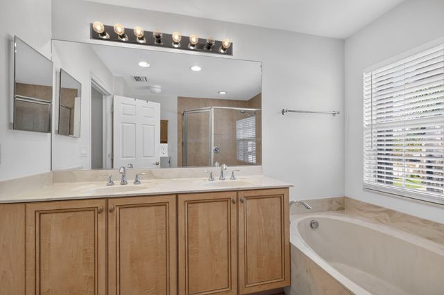 7890 JEWELWOOD Drive, Boynton Beach, FL 33437
