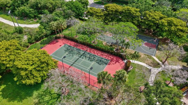 7890 JEWELWOOD Drive, Boynton Beach, FL 33437