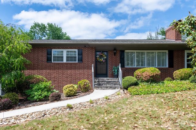 1818 Hickory Boulevard SW, Lenoir, NC 28645