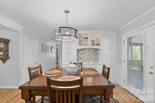 1818 Hickory Boulevard SW, Lenoir, NC 28645