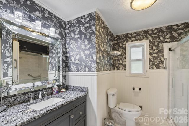 1818 Hickory Boulevard SW, Lenoir, NC 28645