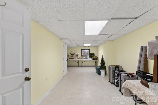 1818 Hickory Boulevard SW, Lenoir, NC 28645