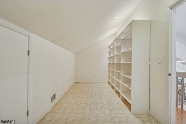 22 Moran Rd, West Orange Twp., NJ 07052