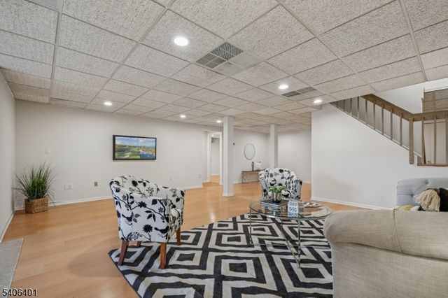 22 Moran Rd, West Orange Twp., NJ 07052