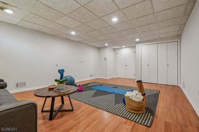 22 Moran Rd, West Orange Twp., NJ 07052