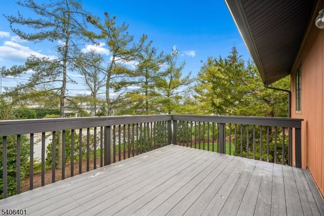 22 Moran Rd, West Orange Twp., NJ 07052