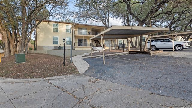8702 Village Dr Apt 1300, San Antonio, TX 78217