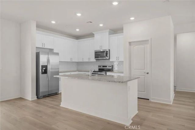 14836 Desert Lily Court, Apple Valley, CA 92307