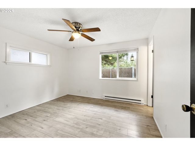 6364 Sw 192ND Ave, Beaverton, OR 97078