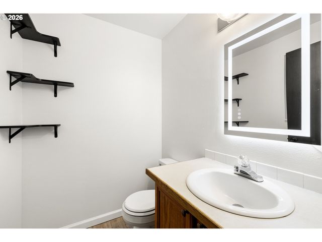 6364 Sw 192ND Ave, Beaverton, OR 97078
