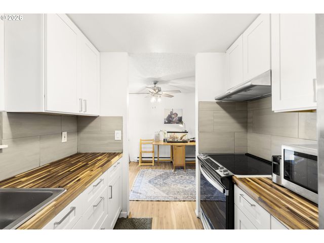 6364 Sw 192ND Ave, Beaverton, OR 97078
